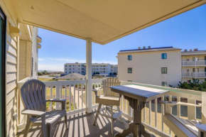 Emerald Isle Vacation Rental with Resort Pool!
